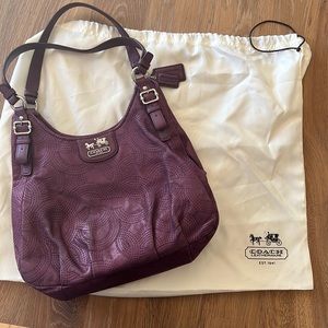 Authentic COACH 18766 MADISON PLUM MAGGIE STITCHED HOBO, pre-owned